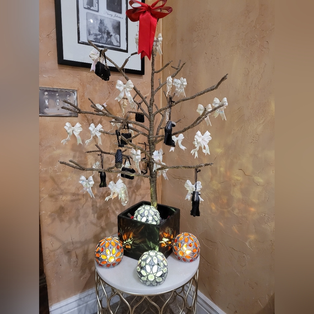 Vintage, Dazzling Like Diamonds Crystal Glass Beaded Year Round Holiday Tree 3ft